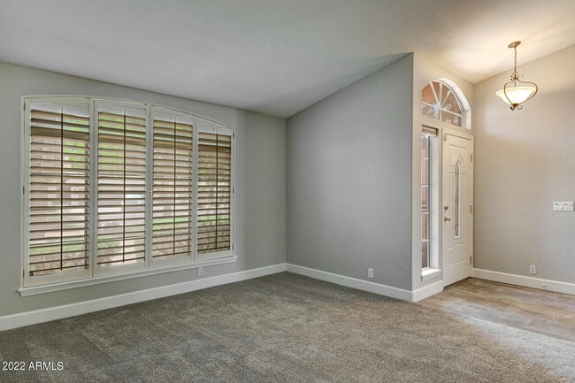 Building Photo - 4418 E Barwick Dr