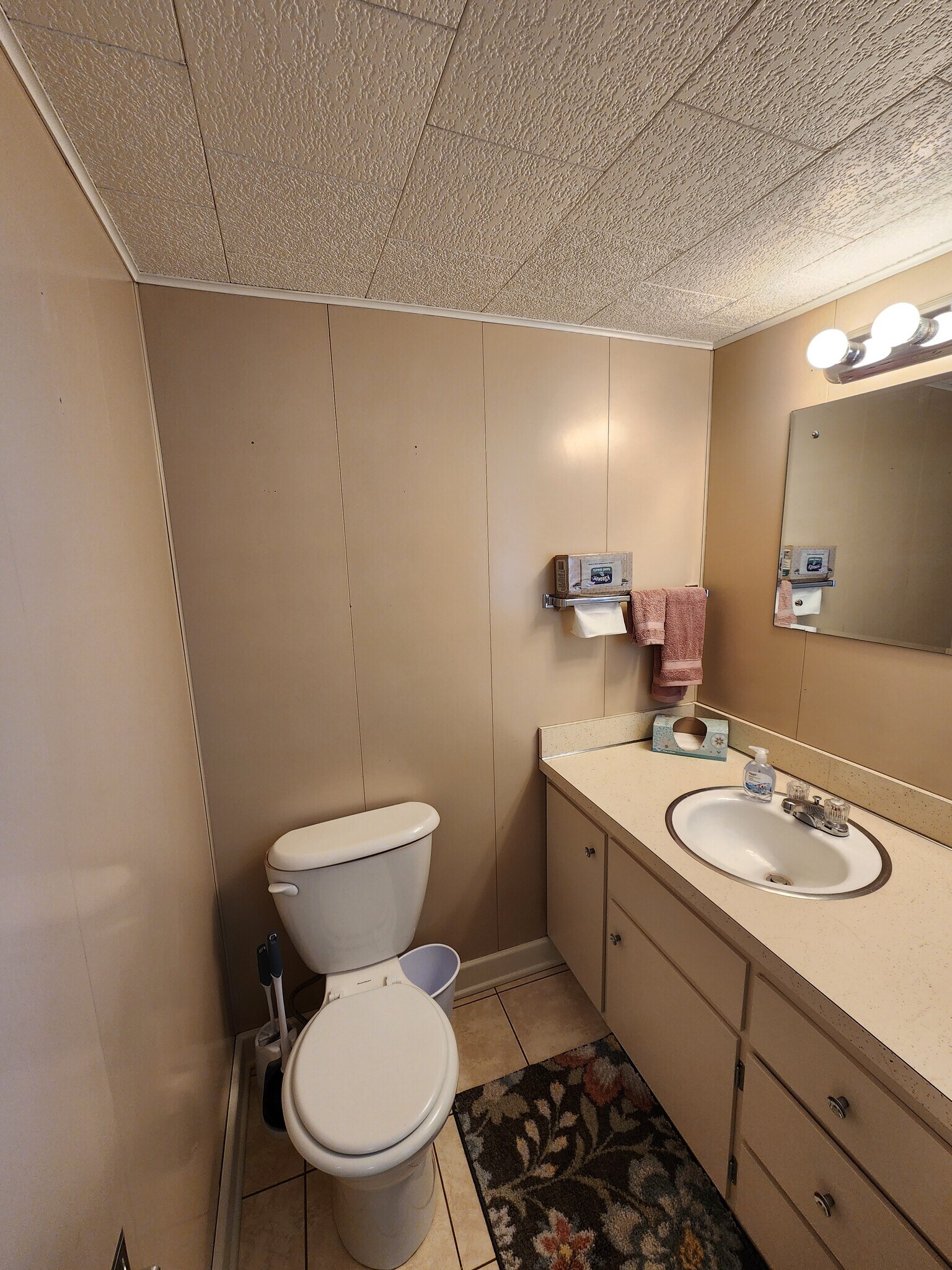 Building Photo - 1636 Philadelphia St