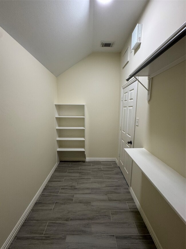 Building Photo - 5631 Bear Meadow Ln