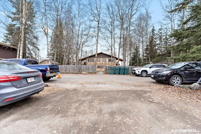 Building Photo - Bayshore-Klatt