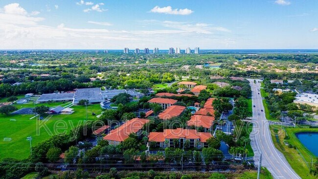 Building Photo - 8861 colonnades Ct W