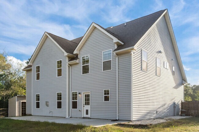 Building Photo - Welcome to Village at Folkstone!