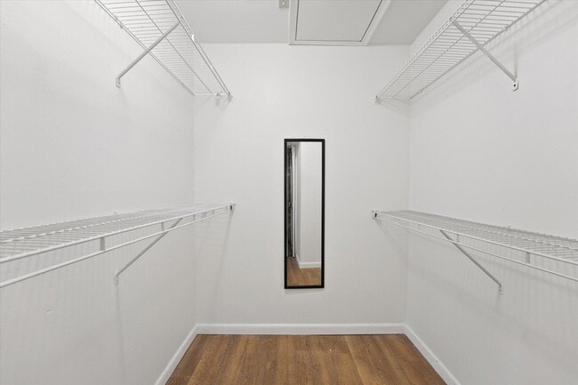 Building Photo - 4749 Holly Lake Dr