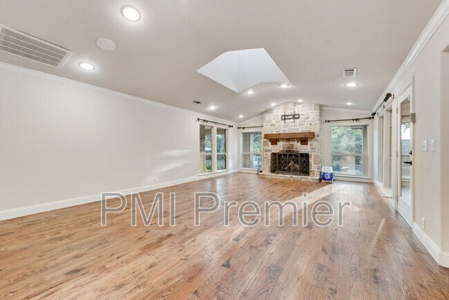 Building Photo - 14077 Brookridge Dr