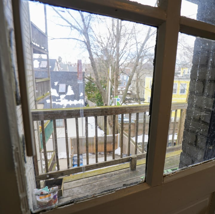 Building Photo - 294 Harvard St