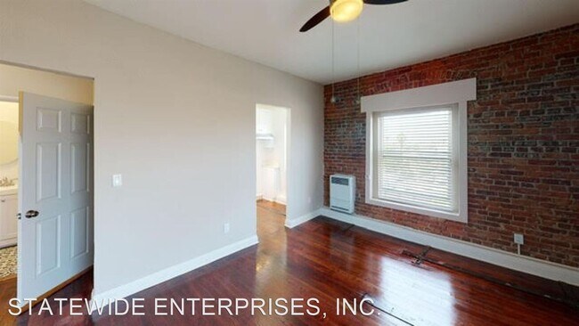 Building Photo - 915 S Carondelet St