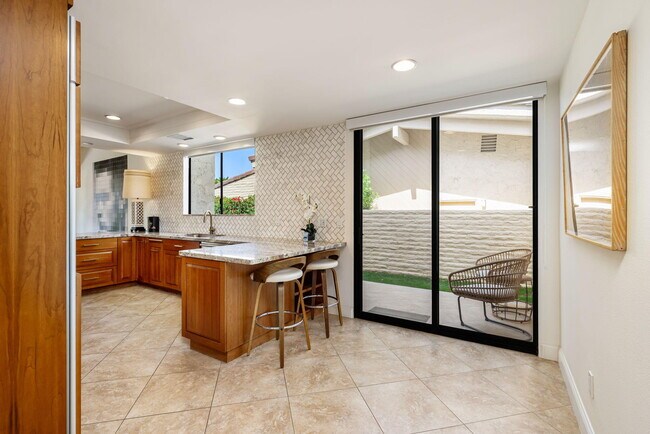 Building Photo - 44837 Oro Grande Cir