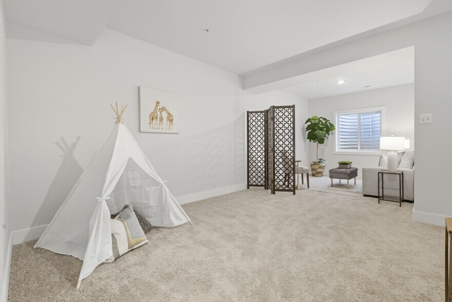 Building Photo - 328 Ridge Rd