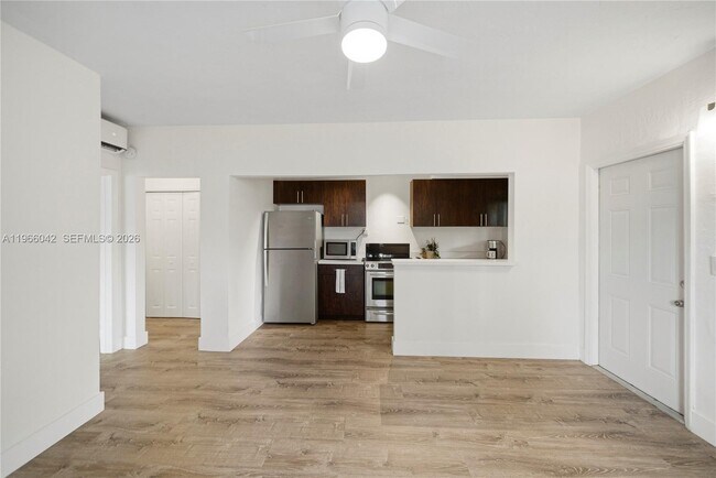 Building Photo - 570 NE 69th St