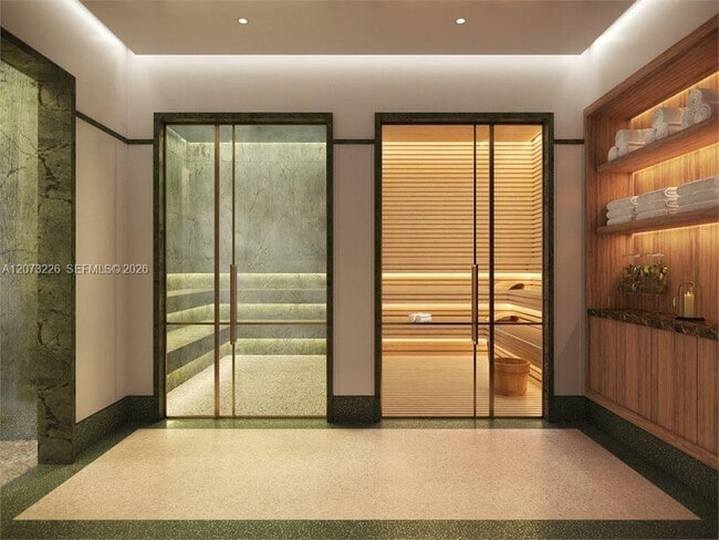 Building Photo - 15811 Collins Ave