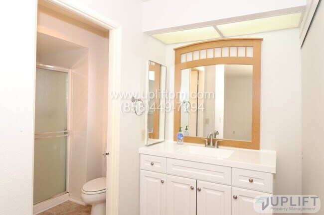 Building Photo - 3 Bed, 2 Bath Home w/ Central HVAC, 2 Car ...