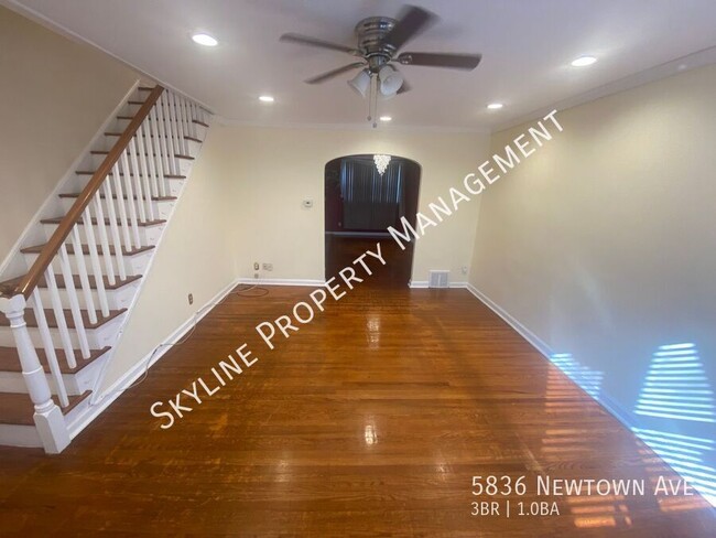 Building Photo - Charming 3 Bedroom Home For Rent in Lawncr...