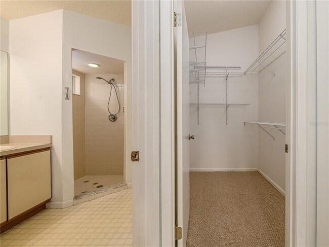 Building Photo - 1407 Wakefield Dr