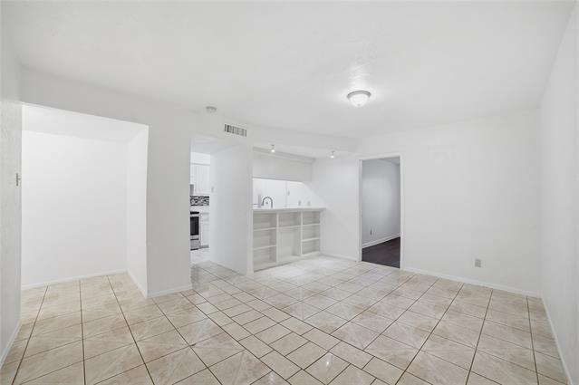 Building Photo - 334 Valley Park Dr