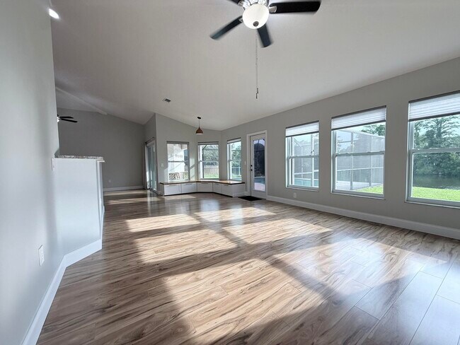 Building Photo - 3786 Sierra Dr