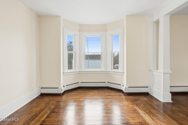 Building Photo - 16 Berkley Ave