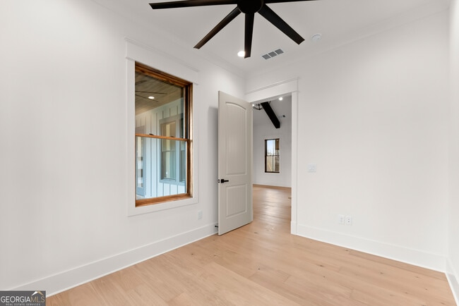 Building Photo - 3255 Tanners Mill Rd