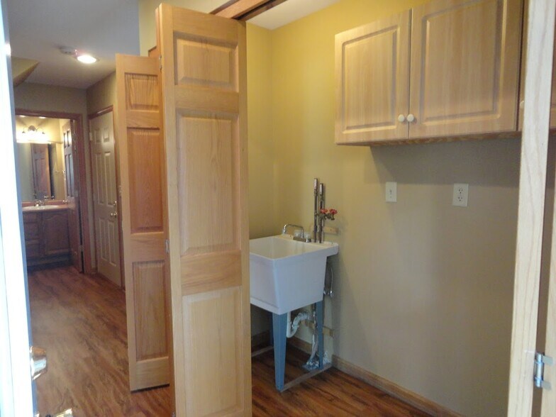 Laundry - 411 Darlene Dr