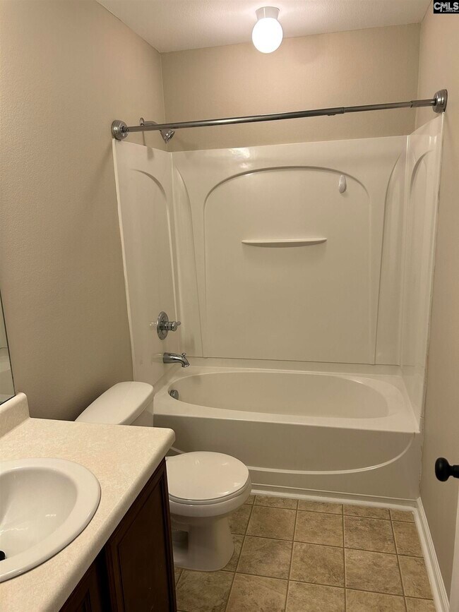 Building Photo - 454 Westmoreland Rd