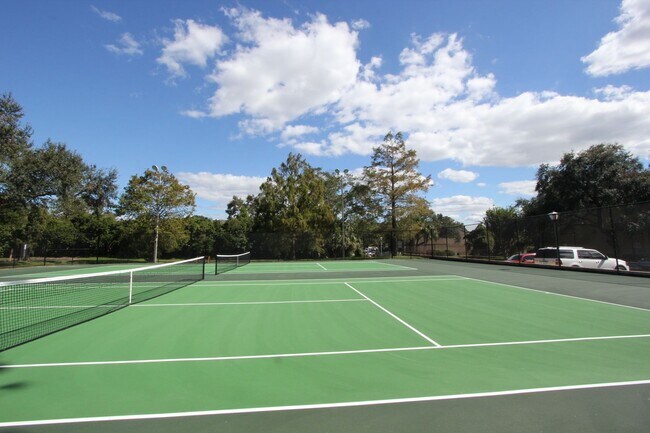 Building Photo - Beautiful 1/1 Condo in Altamonte Springs ~ Gated Lakefront Community!