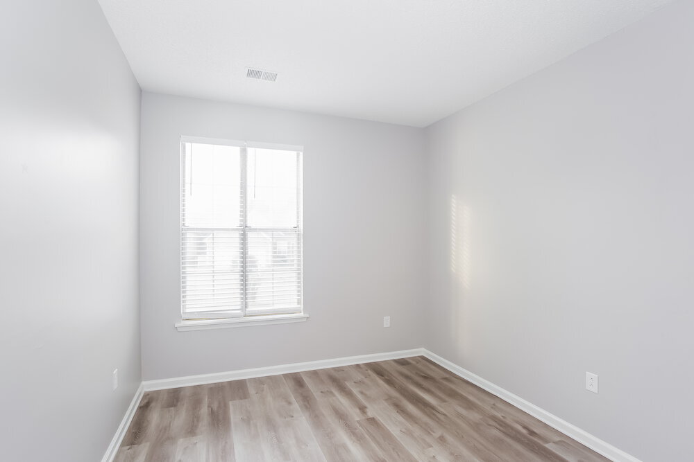 Building Photo - 7200 Daerwood Pl