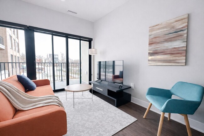 Building Photo - 206 N 48th St