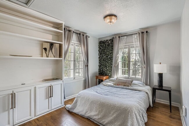 Building Photo - LOCATION LOCATION!! Updated 1925 Tudor-So ...