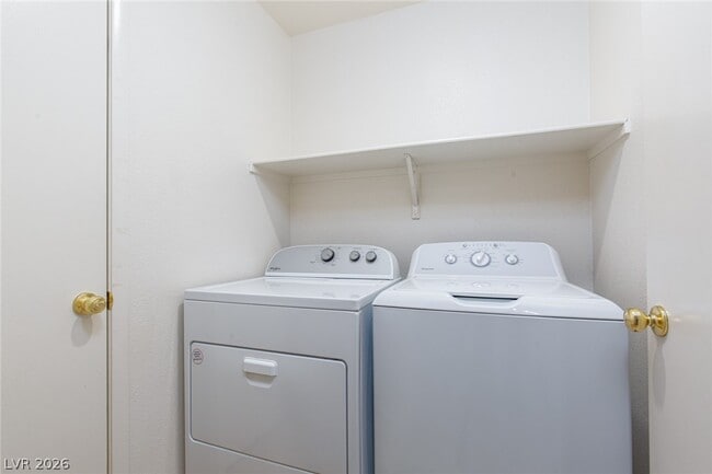 Building Photo - 10667 April Rose Ct