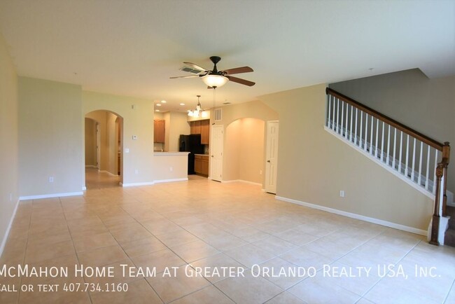 Building Photo - AVALON LAKES 3br 2.5ba townhome, OVER 2000...