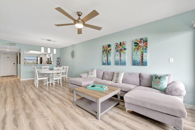 Building Photo - 10310 S Ocean Dr
