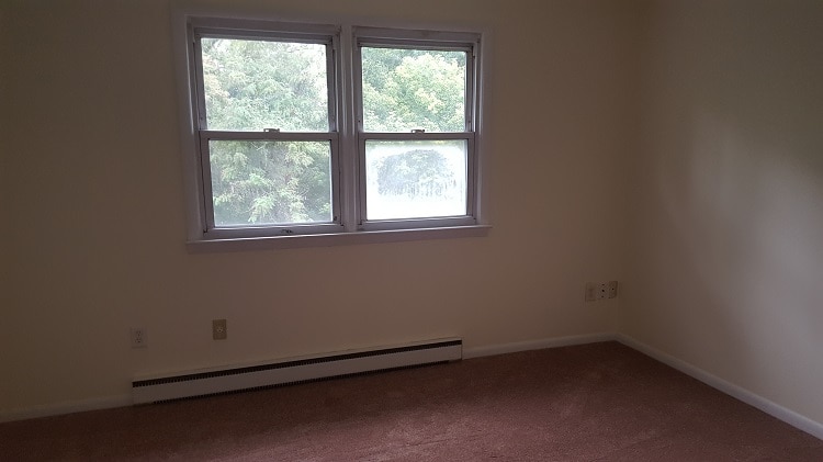 Bed Room - 100 Pumpkin Hill Rd
