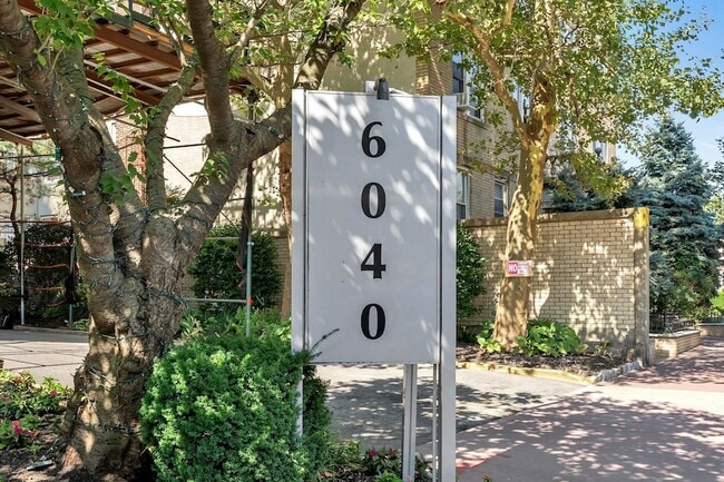 Building Photo - 6040 JFK Blvd E