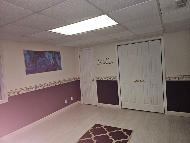 Building Photo - 688 Fox Hollow Ct