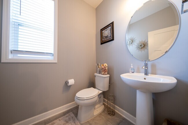 Building Photo - 6668 Coach House Ln