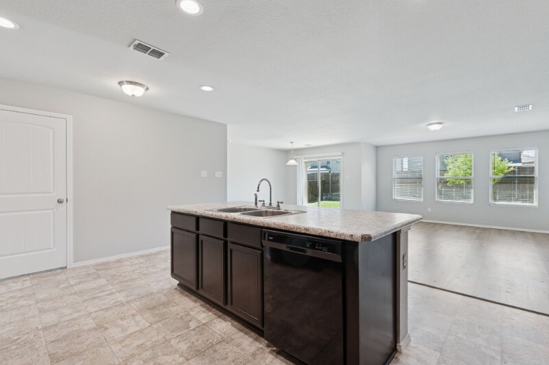 Building Photo - 6269 Outrigger Rd