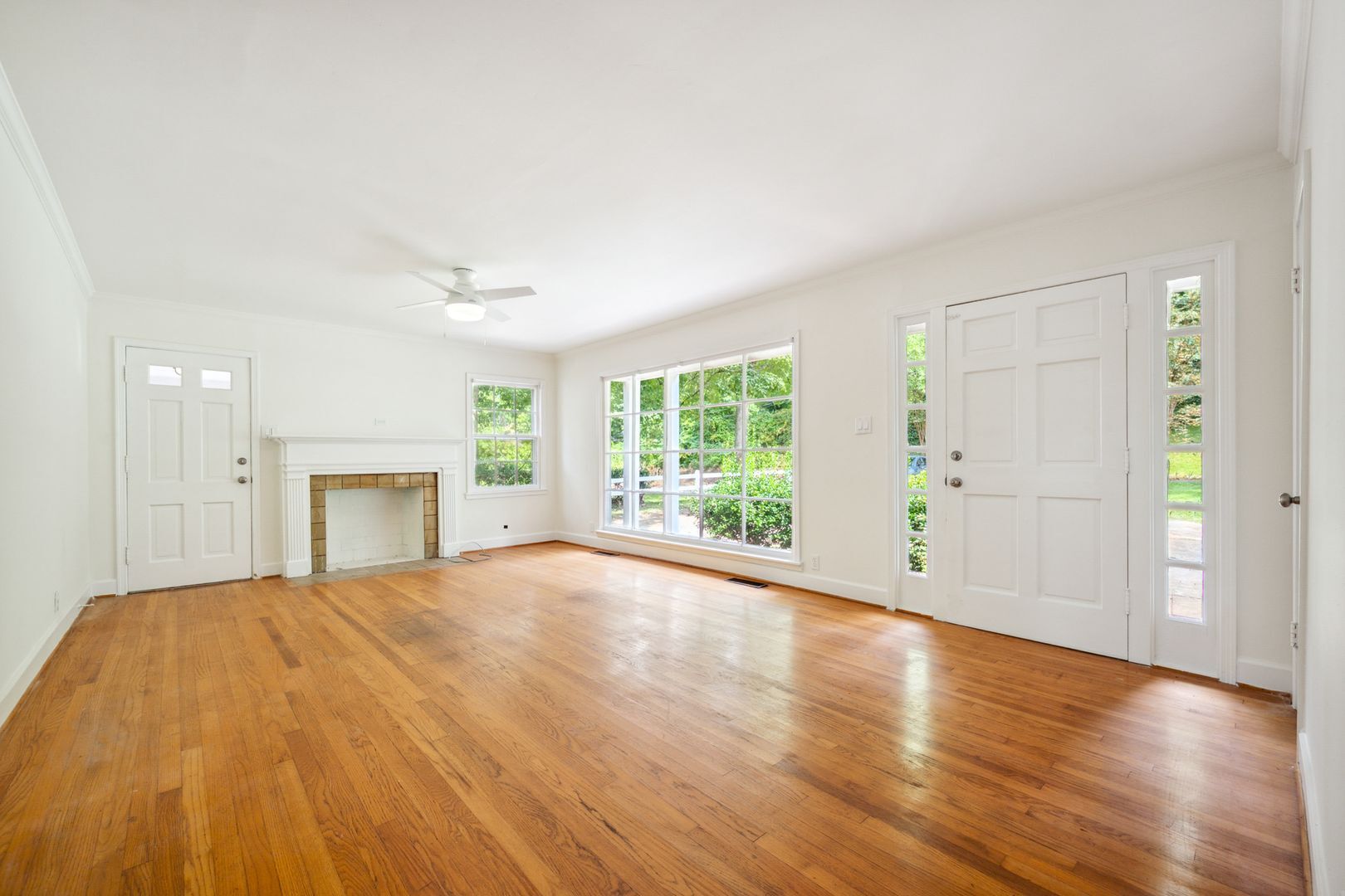 Building Photo - 2264 Red Mountain Terrace S