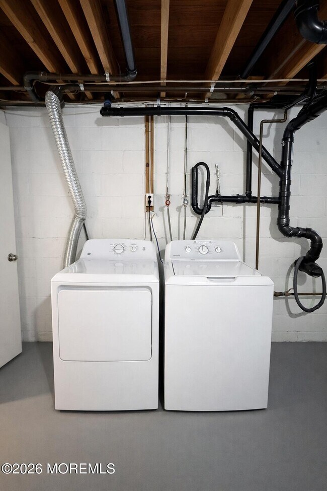 Building Photo - 18 Ginger Ct