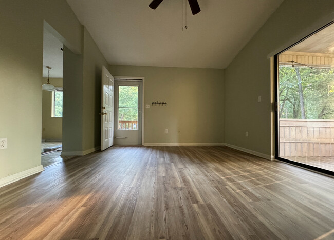 Building Photo - 1761 Hunters Trail