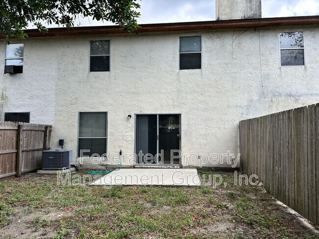 Building Photo - 1114 W Romaine Cir