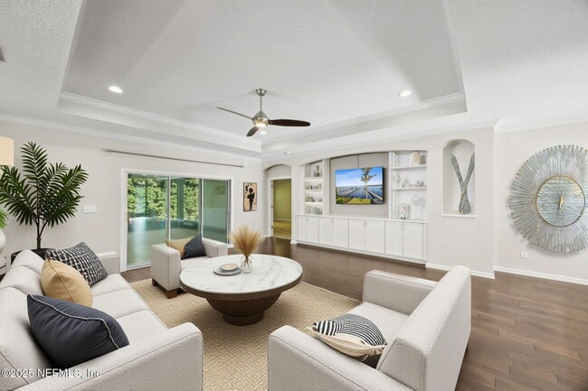 Building Photo - 2719 Chapman Oak Dr