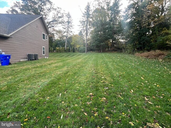Building Photo - 13290 Flohr Ln