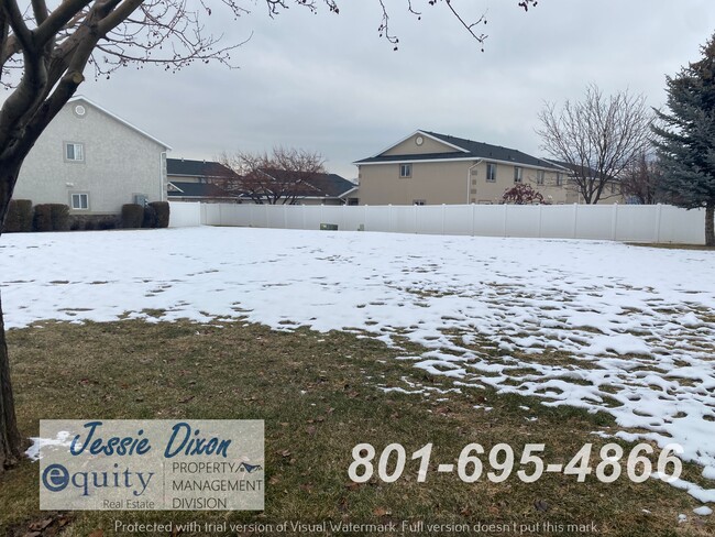Building Photo - 2355 N 275 E
