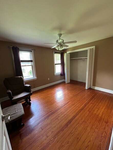 Building Photo - 4921 Demaio Dr