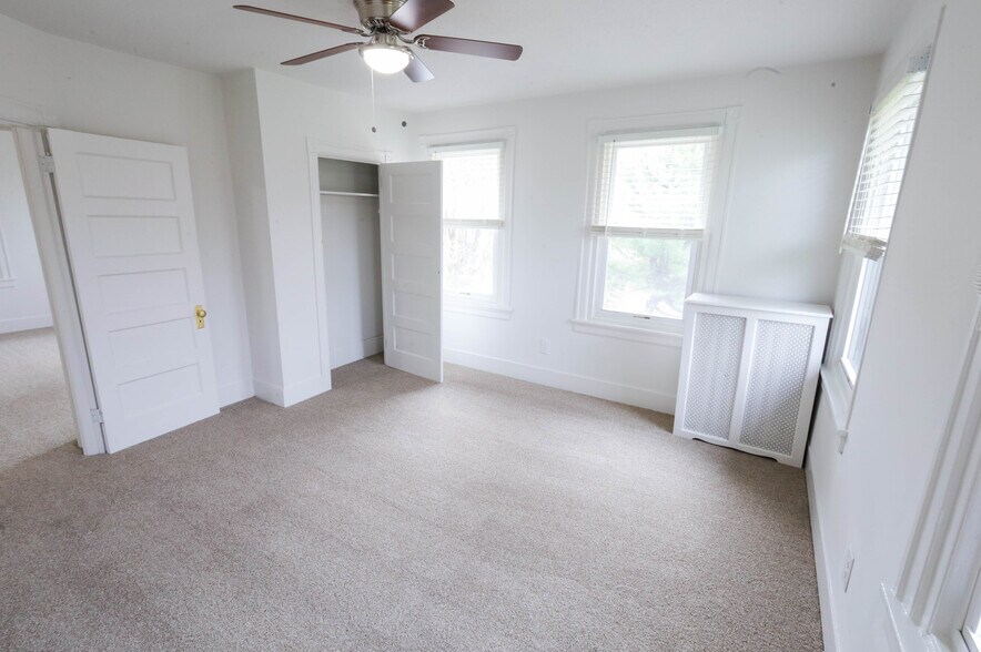 Bedroom #3 with Ceiling Fan - 1124 Brownsville Rd