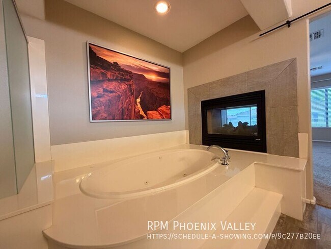 Building Photo - 13313 W Palo Verde Dr