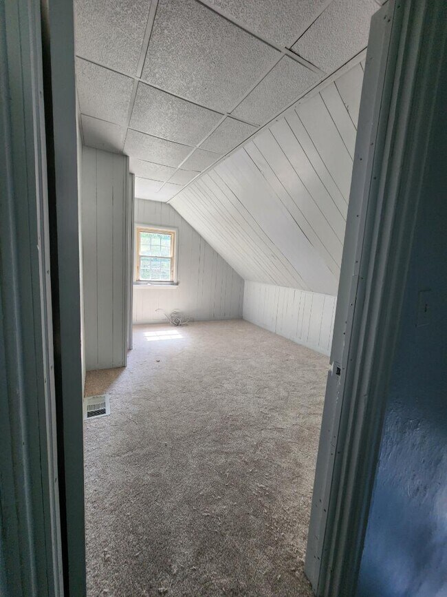 Building Photo - 308 Hummel St