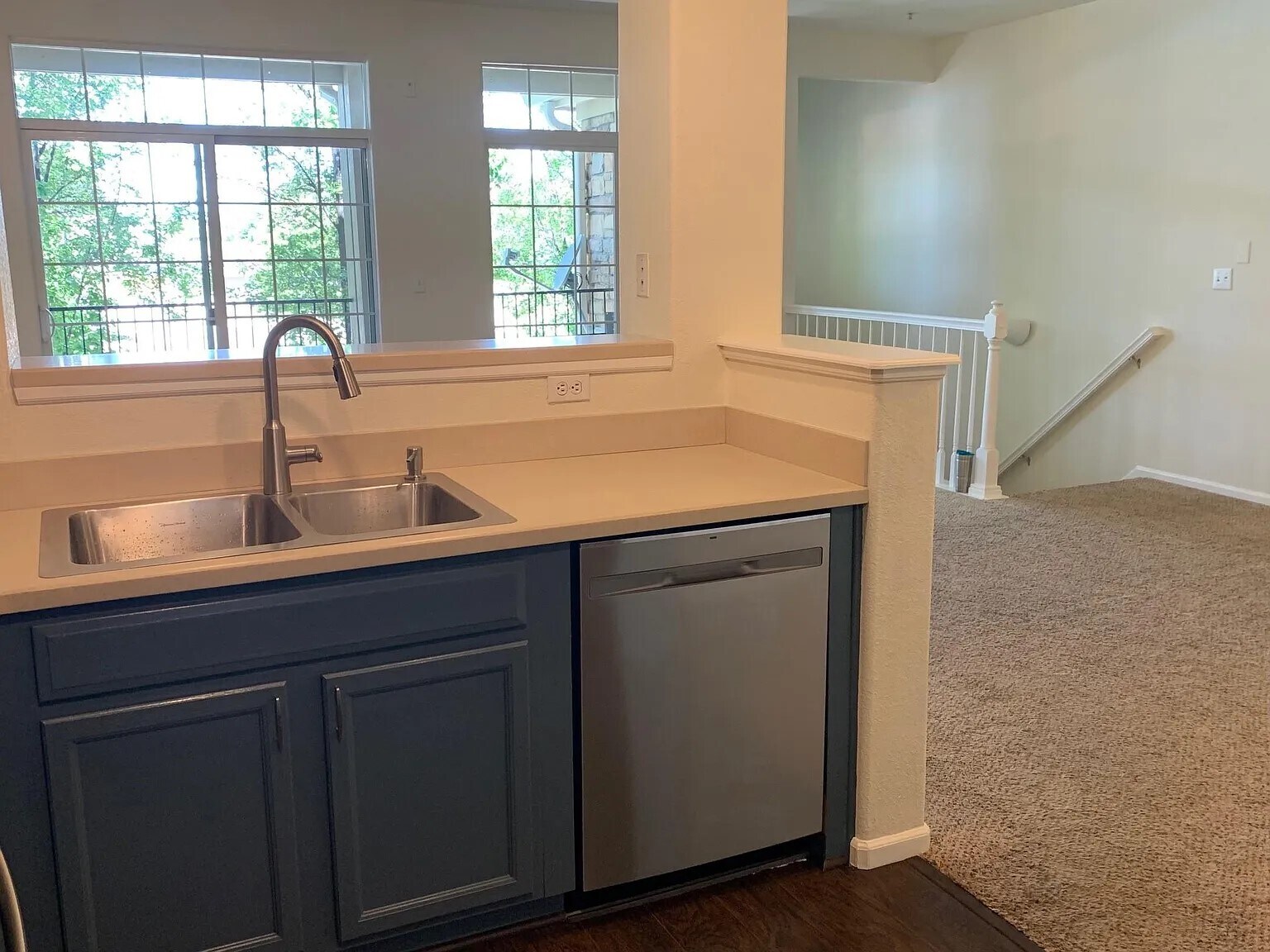 Building Photo - 1520 S Florence Way