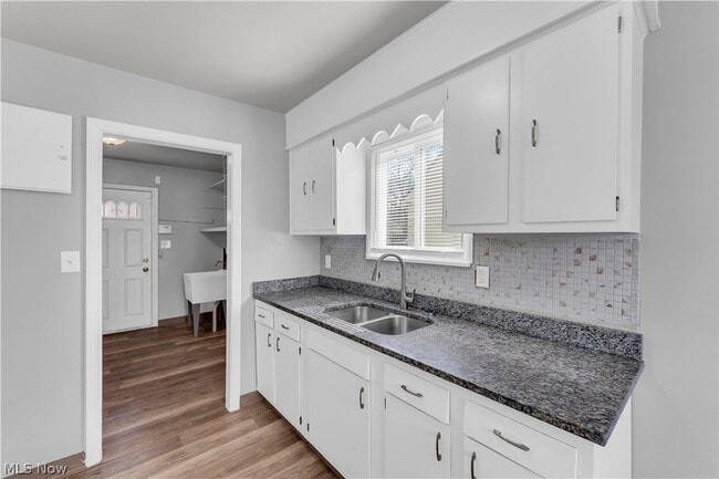 Building Photo - 17401 Wayne Dr