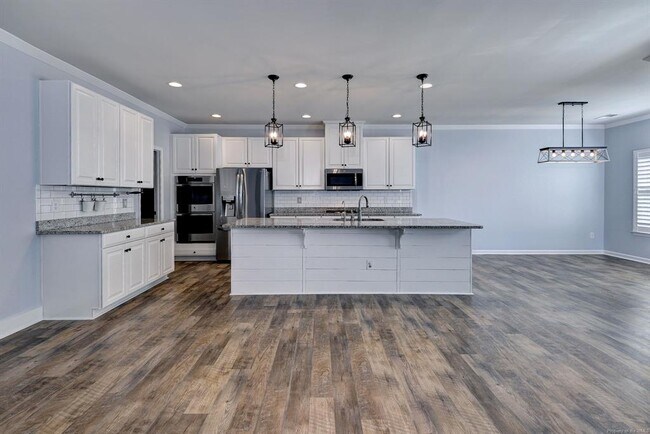 Building Photo - 515 Clement's Ml Trce