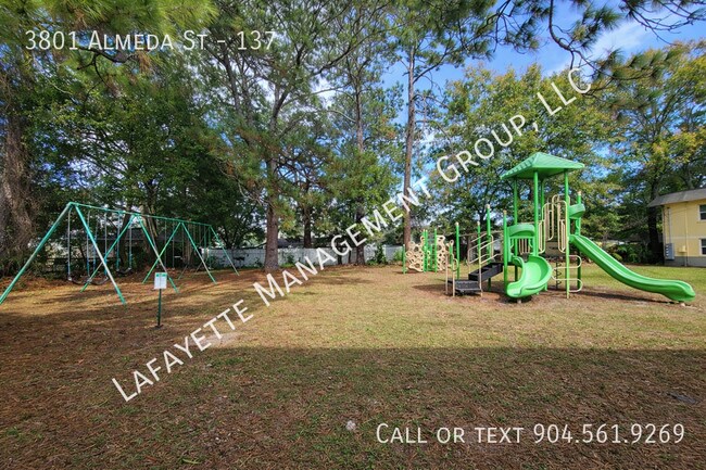 Building Photo - 3801 Almeda St